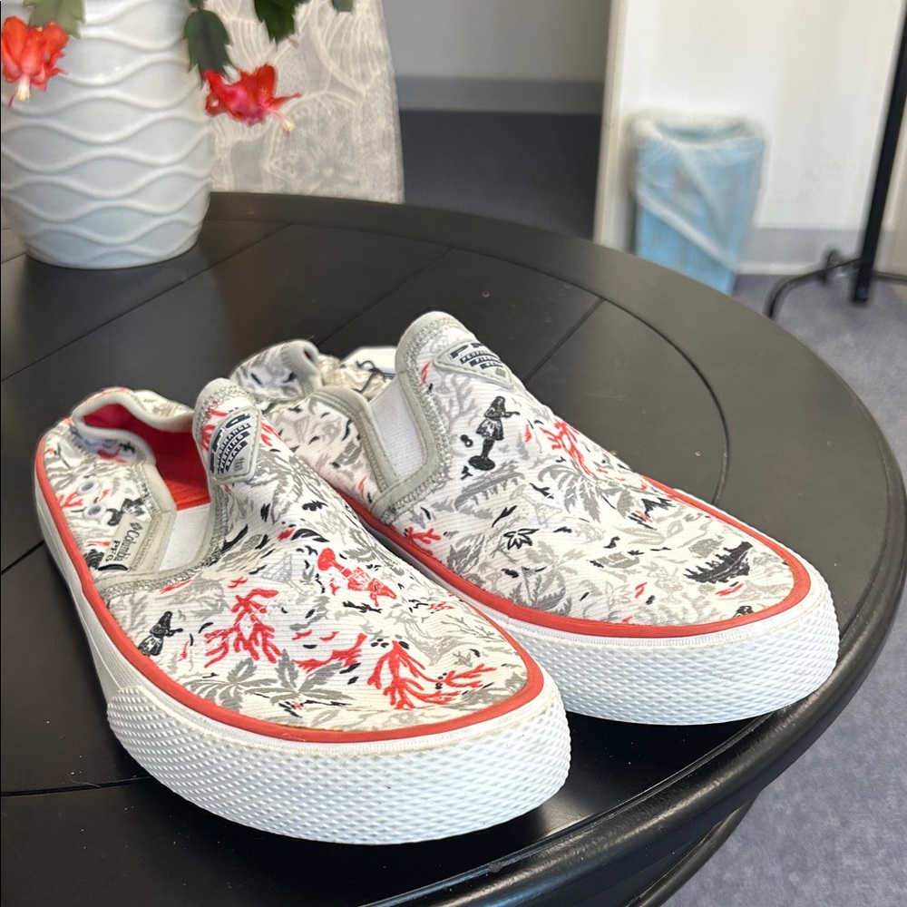 Columbia Women's Slip-On coastal coral Print Flats in White, Red, Gray 7 NWT